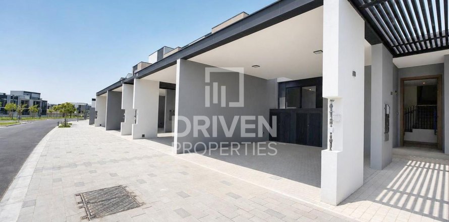 Villa in Mudon, Dubai 3 bedrooms, 168.62 sq.m. № 125272
