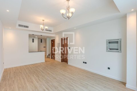 Townhouse in District 11, Mohammed Bin Rashid City, Dubai 4 bedrooms, 223.25 sq.m. № 125273