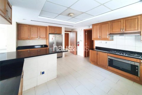 Villa in Jumeirah Park, Dubai 4 bedrooms, 403 sq.m. № 44524 - photo 7