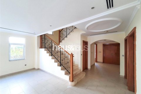 Villa in Jumeirah Park, Dubai 4 bedrooms, 403 sq.m. № 44524 - photo 6