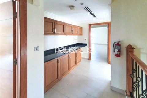 Villa in Jumeirah Park, Dubai 4 bedrooms, 403 sq.m. № 44524 - photo 5