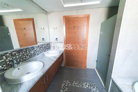 Villa in Jumeirah Park, Dubai 4 bedrooms, 403 sq.m. № 44524 - photo 12