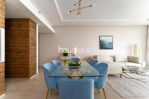 Apartment in Jumeirah Lake Towers, Dubai 2 bedrooms, 135 sq.m. № 44591 - photo 9