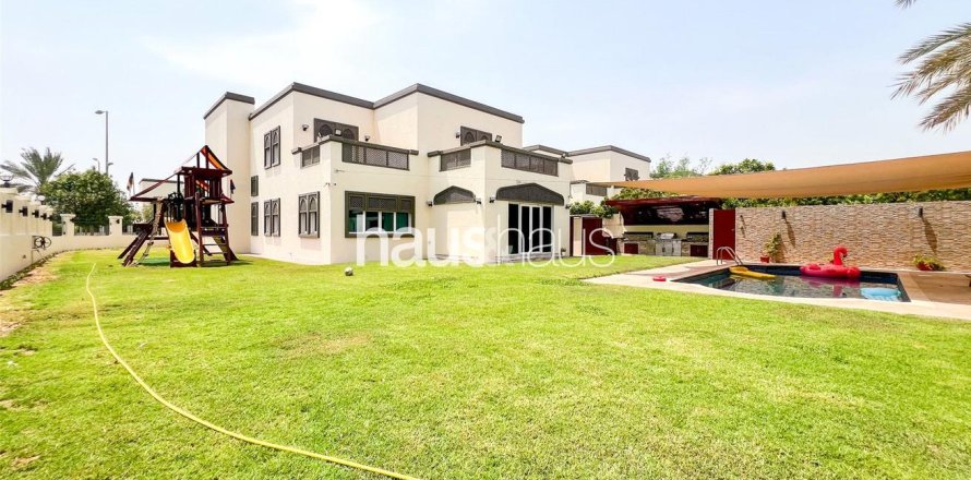 Villa in Jumeirah Park, Dubai 4 bedrooms, 902 sq.m. № 44523