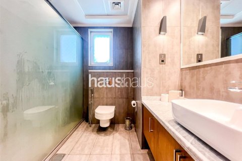Villa in Jumeirah Park, Dubai 4 bedrooms, 902 sq.m. № 44523 - photo 16