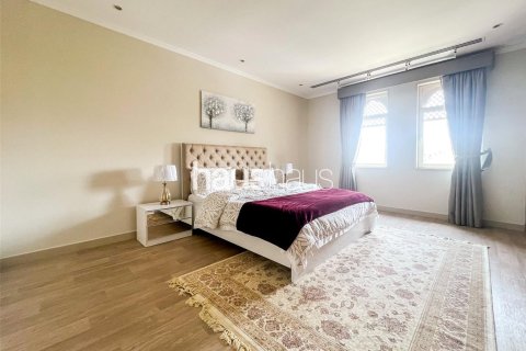 Villa in Jumeirah Park, Dubai 4 bedrooms, 902 sq.m. № 44523 - photo 7