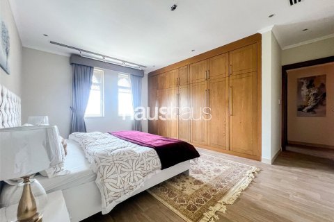 Villa in Jumeirah Park, Dubai 4 bedrooms, 902 sq.m. № 44523 - photo 25