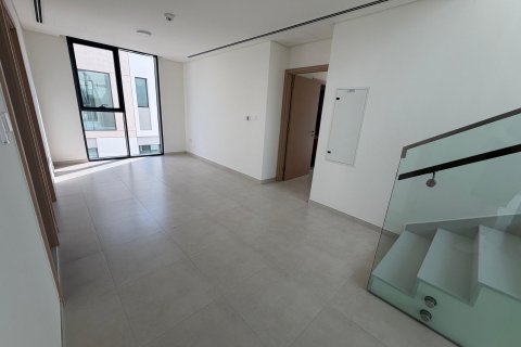 Villa in Dubai 4 bedrooms, 422 sq.m. № 100383 - photo 10