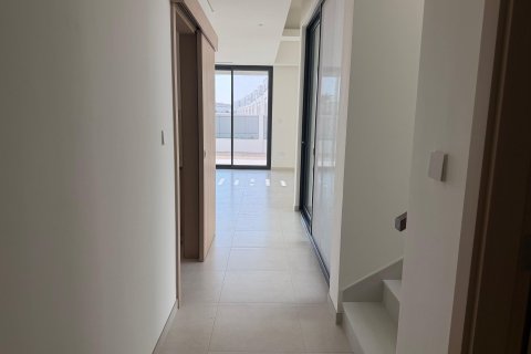 Villa in Dubai 4 bedrooms, 422 sq.m. № 100383