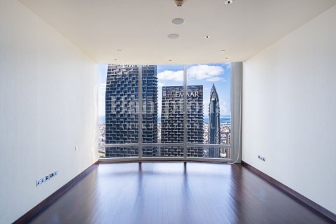 Apartamento en Burj Khalifa, Dubai, 1 dormitorio, 101.81982994 m², № 63532 - foto 3