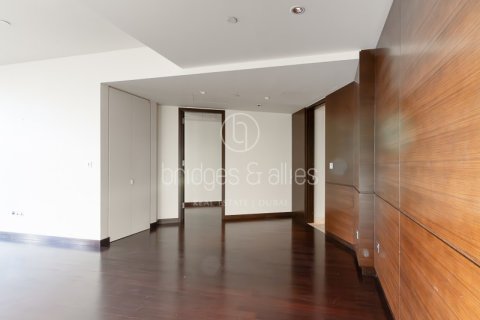 Apartment in Downtown Dubai (Downtown Burj Dubai), Dubai 2 bedrooms, 189 sq.m. № 78026 - photo 8