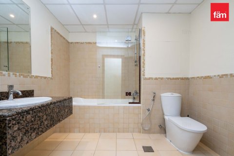 Снять в аренду квартиру в Дубае: 2 спальни, 130.5м², № 97860 - фото 20