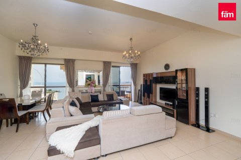 Снять в аренду квартиру в Дубае: 2 спальни, 130.5м², № 97860 - фото 7