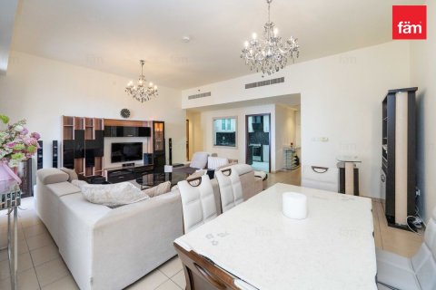 Снять в аренду квартиру в Дубае: 2 спальни, 130.5м², № 97860 - фото 12