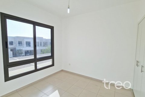 Villa in Hayat Townhouses, Town Square, Dubai 3 bedrooms, 202.06 sq.m. № 136202 - photo 3