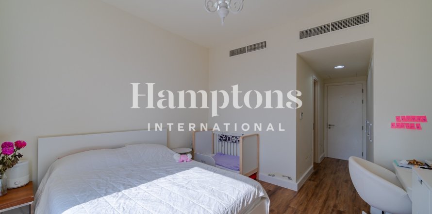 Apartment in Dubai South (Dubai World Central), Dubai 2 bedrooms, 120.949 sq.m. № 63351