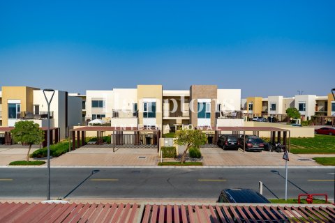 Apartment in Dubai South (Dubai World Central), Dubai 2 bedrooms, 120.94948667 sq.m. № 63351 - photo 17