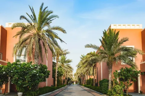 Villa in Dubai 5 bedrooms, 425 sq.m. № 112089 - photo 4