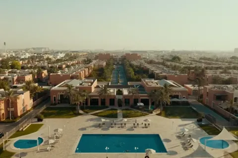 Villa in Dubai 5 bedrooms, 425 sq.m. № 112089 - photo 5