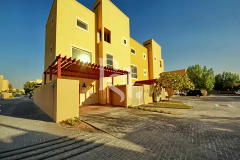 Villa à Dubai, 3 chambres, 200 m², № 112086 - photo 2