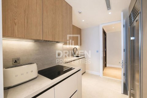 Penthouse in Downtown Dubai (Downtown Burj Dubai), Dubai 2 bedrooms, 189.15 sq.m. № 126360 - photo 11