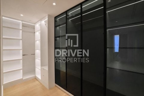 Penthouse in Downtown Dubai (Downtown Burj Dubai), Dubai 2 bedrooms, 189.15 sq.m. № 126360 - photo 28