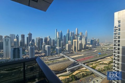 Apartment in Jumeirah Lake Towers, Dubai 1 bedroom, 92 sq.m. № 103867 - photo 2