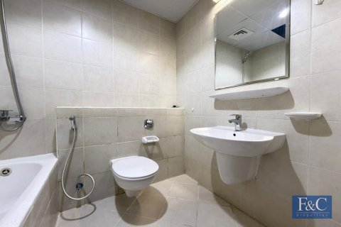 Apartment in Jumeirah Lake Towers, Dubai 2 bedrooms, 101 sq.m. № 103866 - photo 10