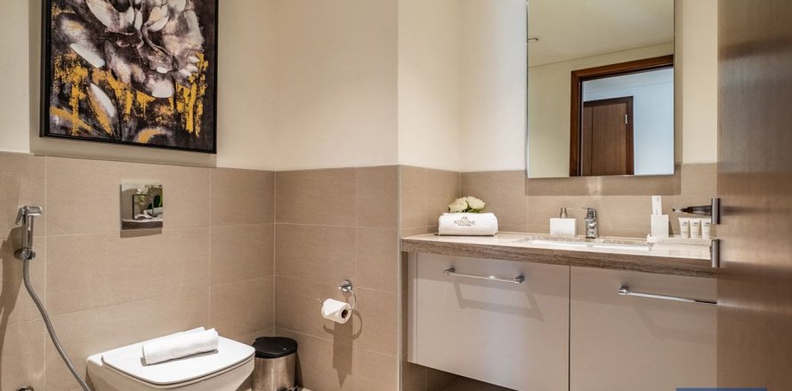 Apartment in BLVD Heights, Downtown Dubai (Downtown Burj Dubai), Dubai 2 bedrooms, 162 sq.m. № 103347