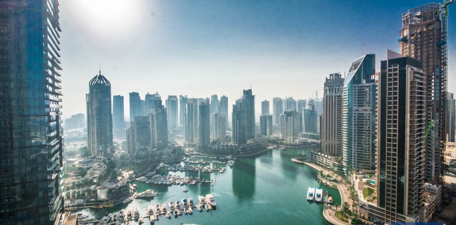 Apartment in Damac Heights, Dubai Marina, Dubai 2 bedrooms, 140 sq.m. № 103354