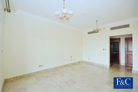 Apartment in The Fairmont Palm Residences, Palm Jumeirah, Dubai 1 bedroom, 144 sq.m. № 103355 - photo 18