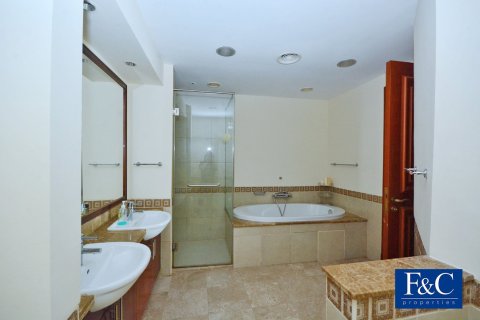 Apartment in The Fairmont Palm Residences, Palm Jumeirah, Dubai 1 bedroom, 144 sq.m. № 103355 - photo 13