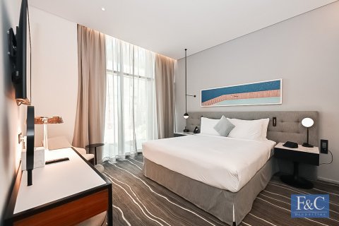 Apartment in The Crescent, Palm Jumeirah, Dubai 2 bedrooms, 115 sq.m. № 103351 - photo 16