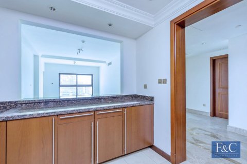 Apartment in The Fairmont Palm Residences, Palm Jumeirah, Dubai 2 bedrooms, 160 sq.m. № 103348 - photo 9