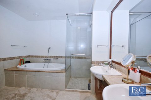 Apartment in The Fairmont Palm Residences, Palm Jumeirah, Dubai 1 bedroom, 124 sq.m. № 103353 - photo 6