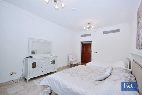 Apartment in The Fairmont Palm Residences, Palm Jumeirah, Dubai 1 bedroom, 124 sq.m. № 103353 - photo 11