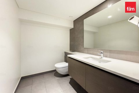 Купить таунхаус в Дубае: 3 спальни, 216.4м², № 16915 - фото 17