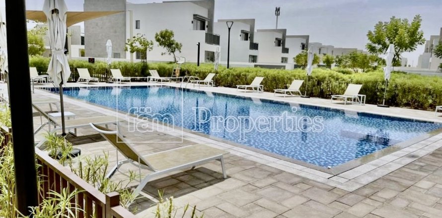 Villa in Dubai 4 bedrooms, 546.9 sq.m. № 58995