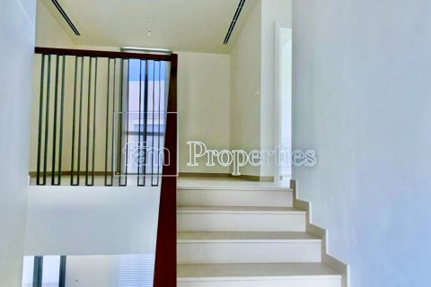 Villa in Dubai 4 bedrooms, 546.9 sq.m. № 58995 - photo 9