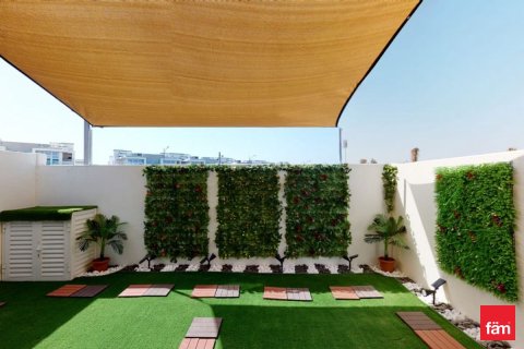 Townhouse in Dubai 3 bedrooms, 112.2 sq.m. № 58991 - photo 1