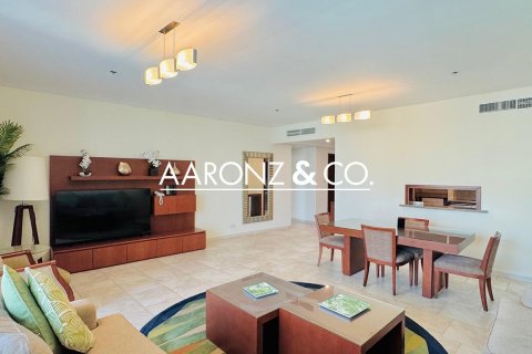 Appartement à Jumeirah Beach Residence, Dubai, 2 chambres, 188 m², № 89827 - photo 4