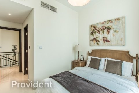 Villa en Dubai, 4 dormitorios, 151.7 m², № 3275 - foto 16