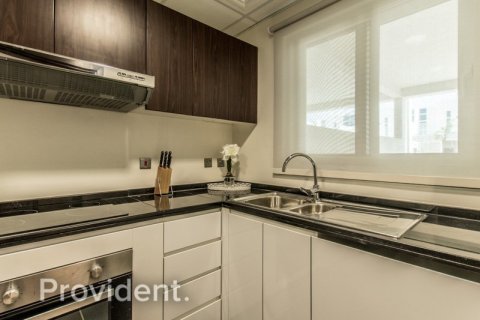 Villa en Dubai, 4 dormitorios, 151.7 m², № 3275 - foto 2
