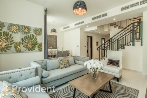 Villa en Dubai, 4 dormitorios, 151.7 m², № 3275 - foto 9