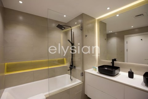 Apartamento en Shoreline Apartments, Palm Jumeirah, Dubai, 1 dormitorio, 109 m², № 38057 - foto 3
