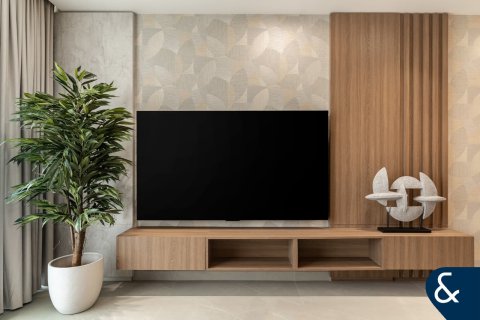 Apartment in Dubai Land, Dubai 2 bedrooms, 229 sq.m. № 75417 - photo 8