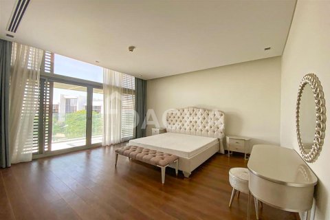 Villa en Dubai, 4 dormitorios, 578.8 m², № 6747 - foto 2