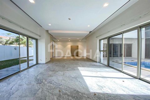 فيلا في دبي 5 غرف نوم , 715.3 م² رقم 6750 - صورة 1