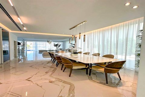 Villa en Palm Jumeirah, Dubai, 5 dormitorios, 621.1 m², № 6753 - foto 5