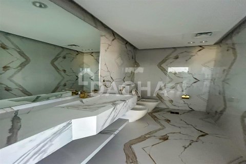 Villa en Palm Jumeirah, Dubai, 5 dormitorios, 621.1 m², № 6753 - foto 7